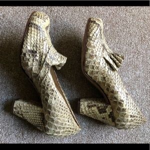 Fabulous 1940s python heels